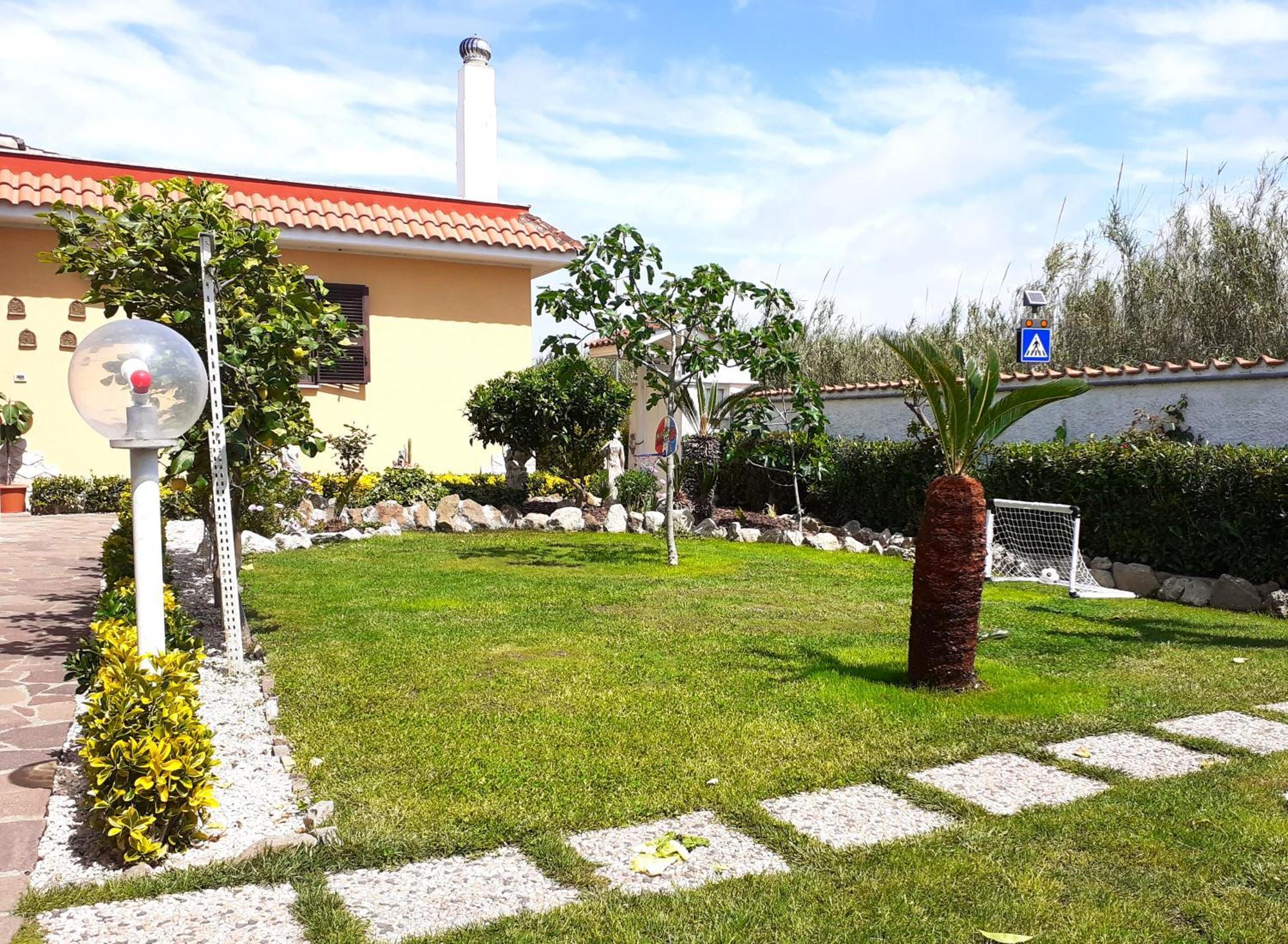Villa A Casa Dell' Artista à Fiumicino Extérieur photo